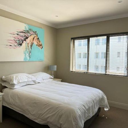 Luxury Townhouse In Stellenbosch Central Esterno foto
