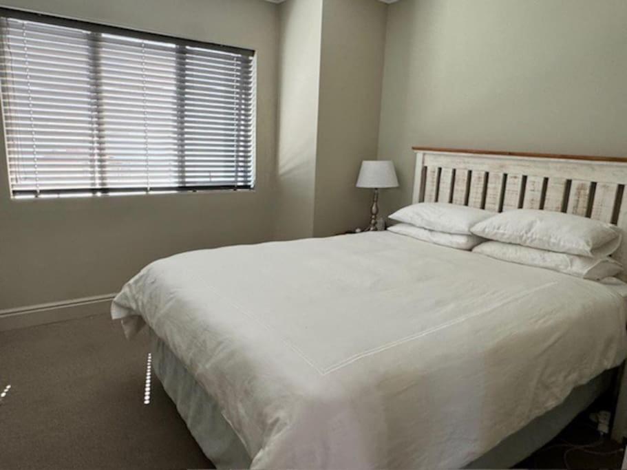 Luxury Townhouse In Stellenbosch Central Esterno foto